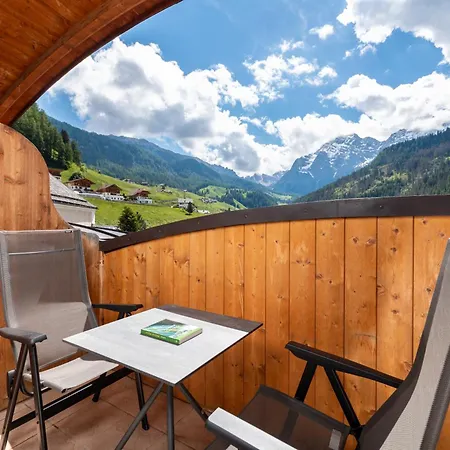 Hotel Alpenrose Dolomites 3*